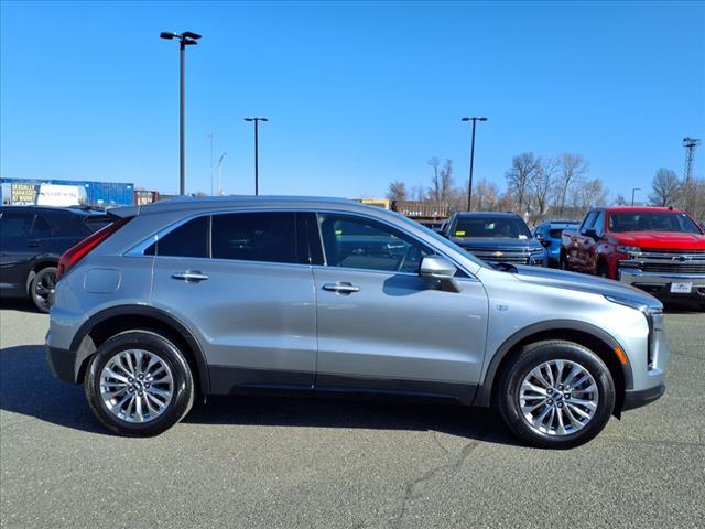 2024 Cadillac XT4 Premium Luxury