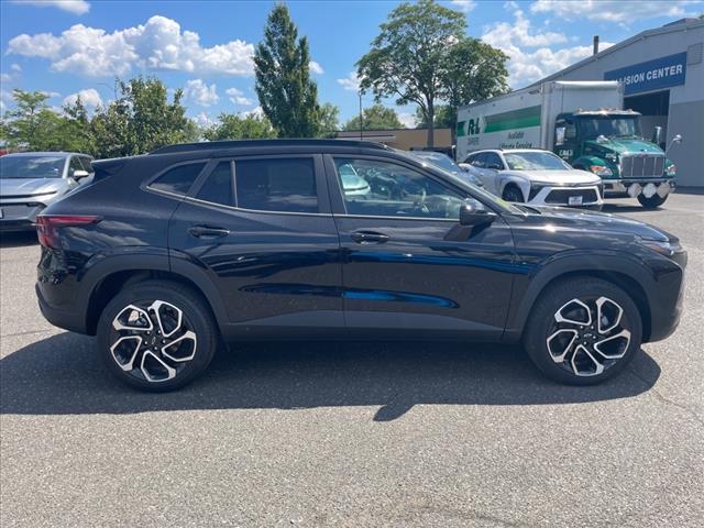 2025 Chevrolet Trax RS