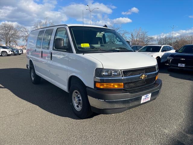 2025 Chevrolet Express 2500