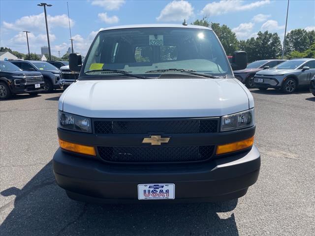 2025 Chevrolet Express 2500