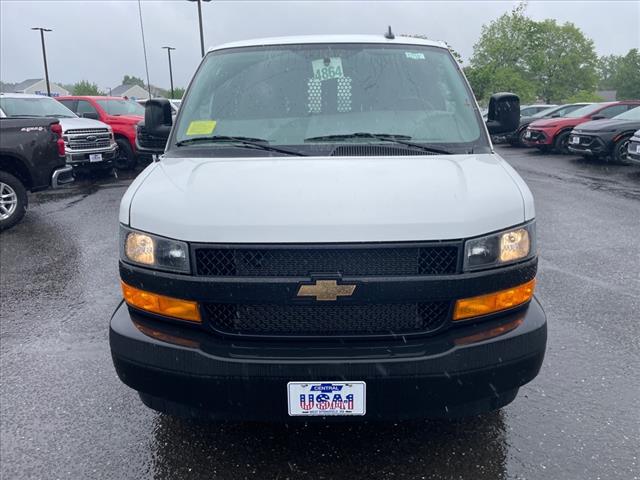 2024 Chevrolet Express 2500