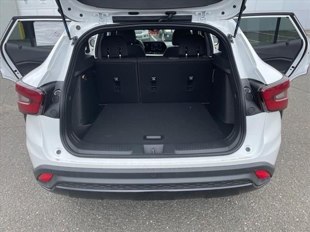 2025 Chevrolet Trax RS
