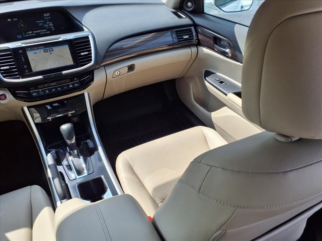 2016 Honda Accord EX-L w/Navigation and Honda Sensing