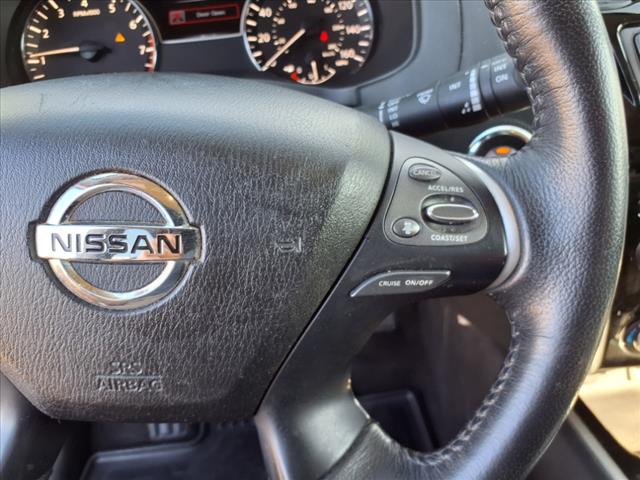 2020 Nissan Pathfinder SV