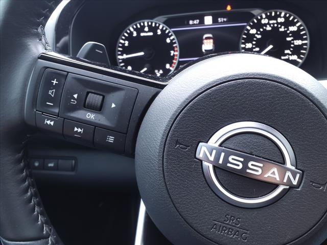 2023 Nissan Pathfinder SL