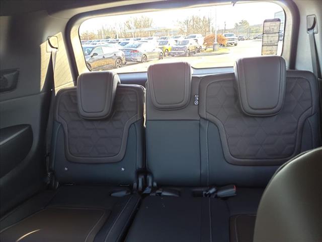 2025 Nissan Armada Platinum
