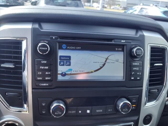 2017 Nissan Titan SV