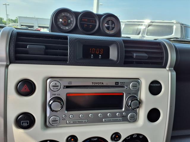 2013 Toyota FJ Cruiser Base