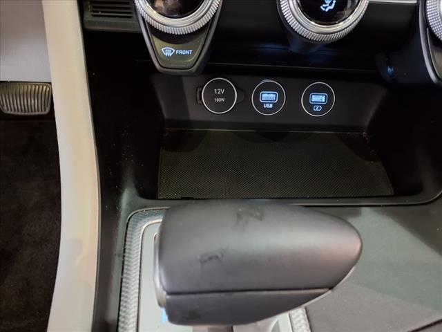 2022 Genesis G70 3.3T Standard