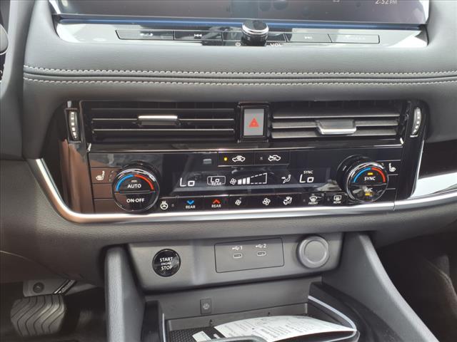2025 Nissan Rogue SL