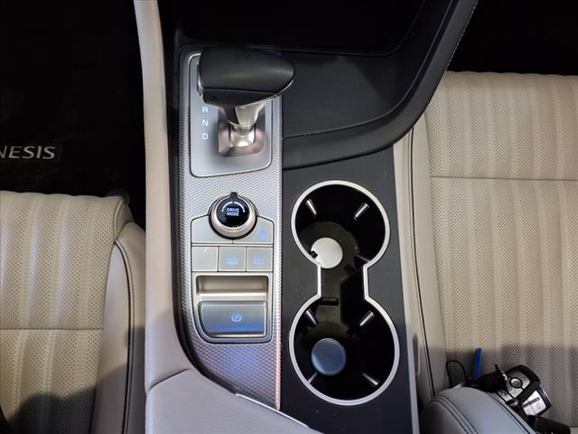 2022 Genesis G70 3.3T Standard