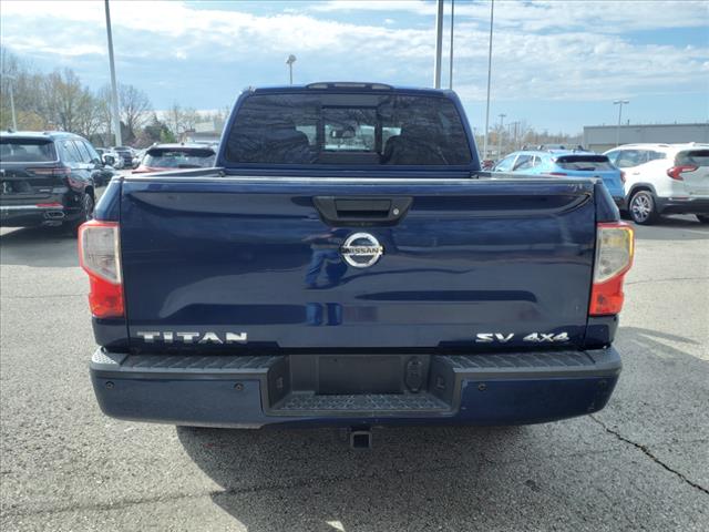 2017 Nissan Titan SV