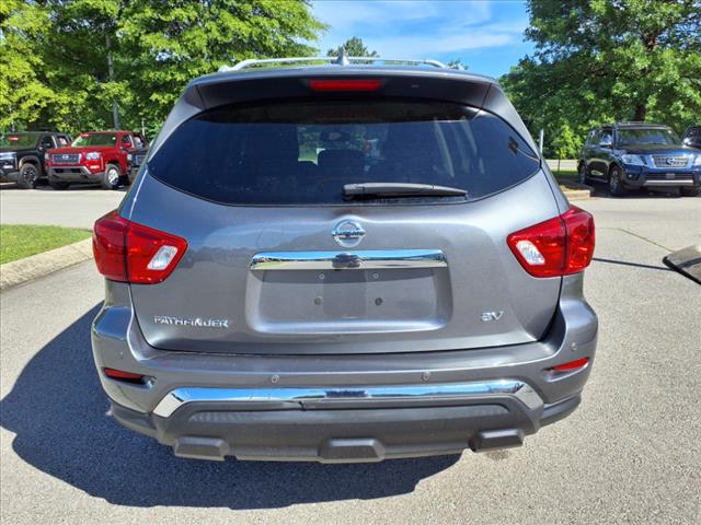 2020 Nissan Pathfinder SV