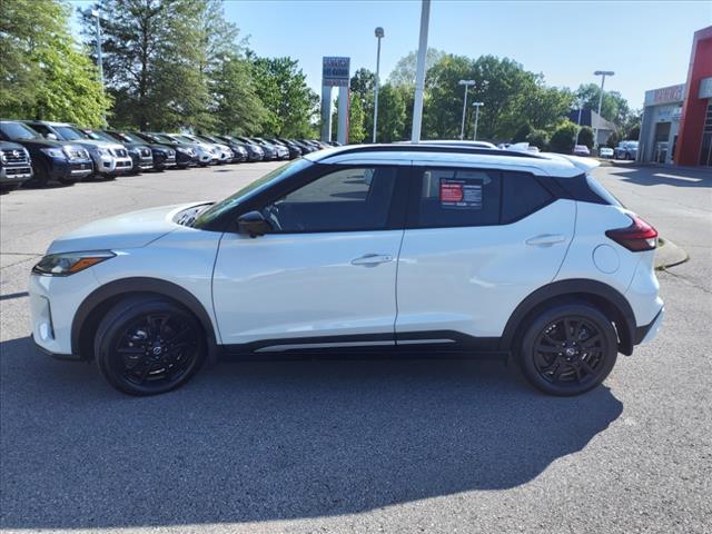 2021 Nissan Kicks SR