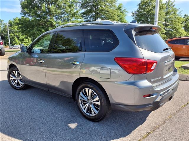 2020 Nissan Pathfinder SV