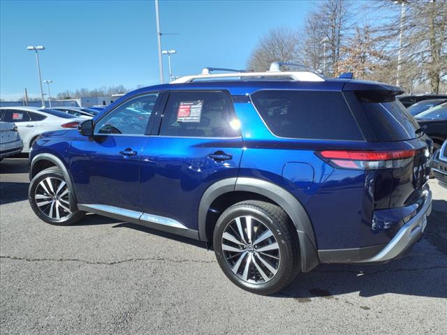 2024 Nissan Pathfinder Platinum