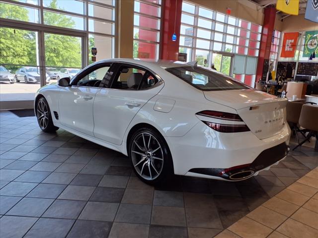 2022 Genesis G70 3.3T Standard