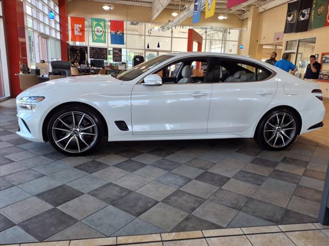 2022 Genesis G70 3.3T Standard