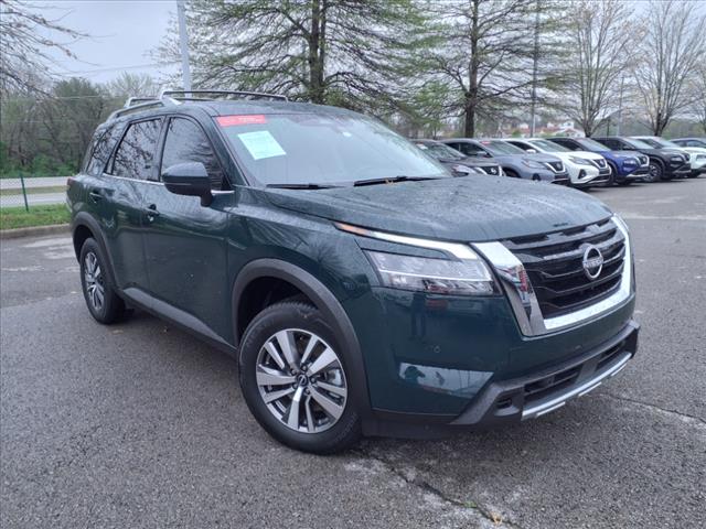 2023 Nissan Pathfinder SL