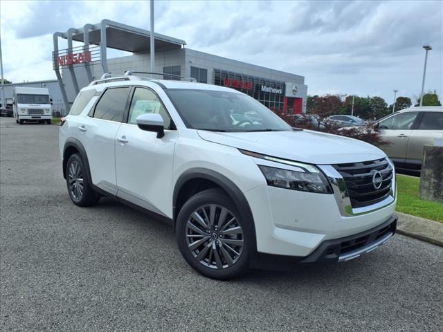 2025 Nissan Pathfinder SL