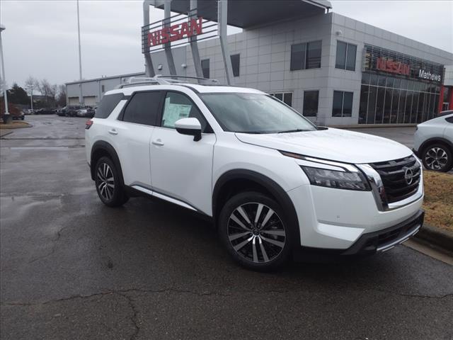2025 Nissan Pathfinder Platinum