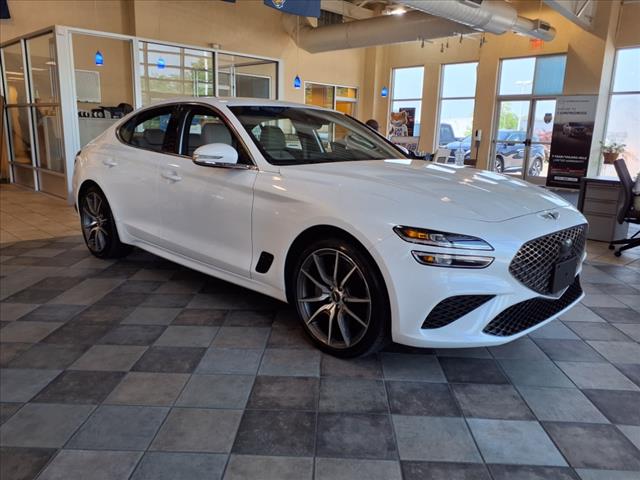 2022 Genesis G70 3.3T Standard