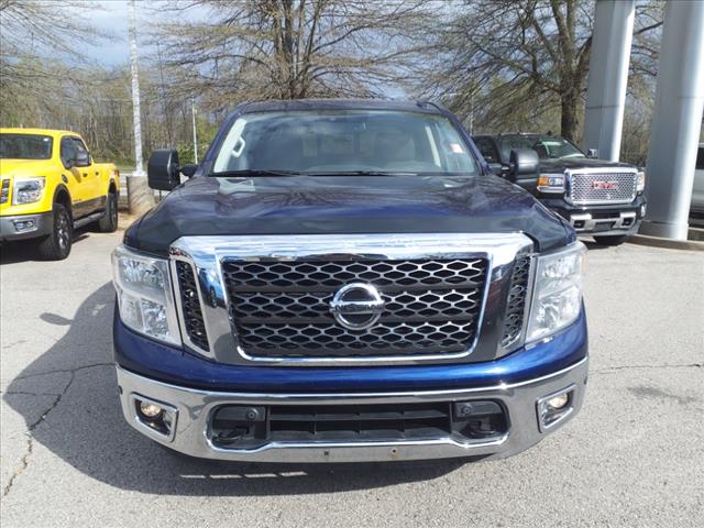 2017 Nissan Titan SV
