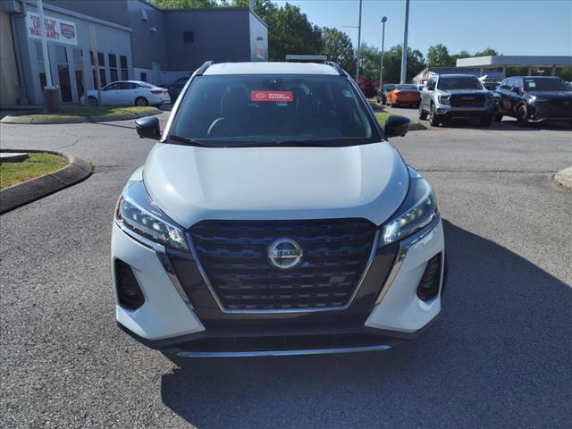 2021 Nissan Kicks SR