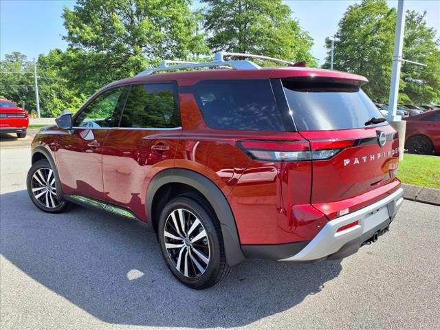 2024 Nissan Pathfinder Platinum