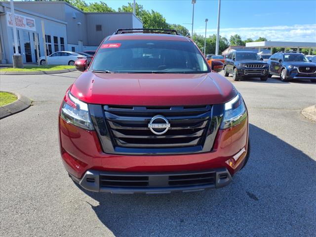 2022 Nissan Pathfinder SV