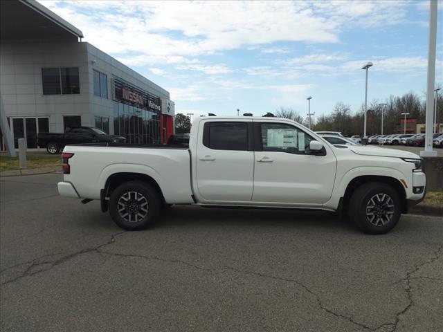 2025 Nissan Frontier SL