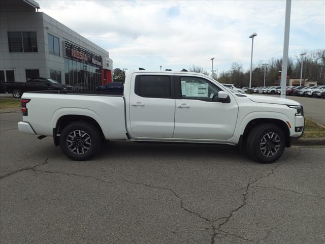 2025 Nissan Frontier SL