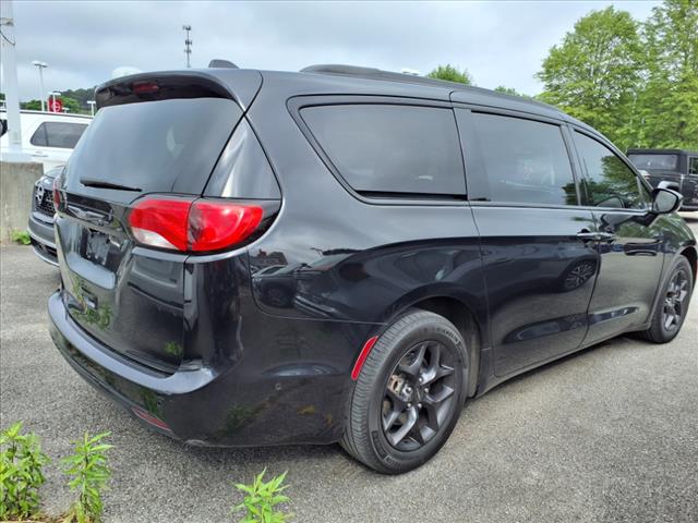 2019 Chrysler Pacifica Touring L Plus
