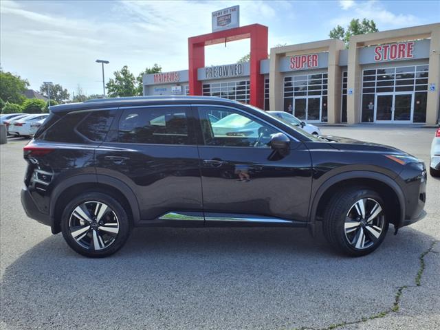 2022 Nissan Rogue SL