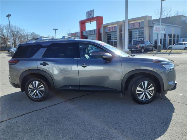 2024 Nissan Pathfinder SL