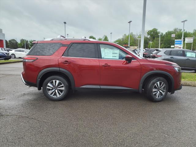 2025 Nissan Pathfinder SL