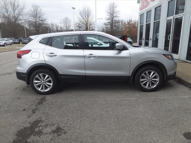 2017 Nissan Rogue Sport S