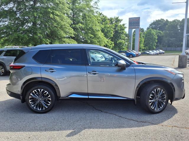 2024 Nissan Rogue Platinum
