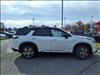 2025 Nissan Pathfinder Platinum - thumbnail 2