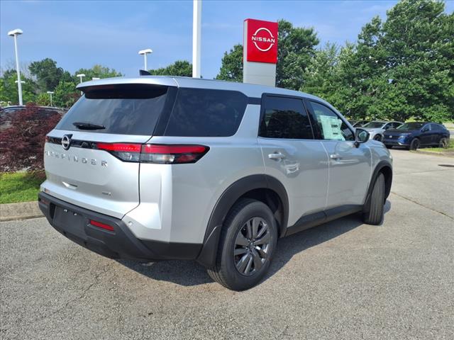 2025 Nissan Pathfinder S