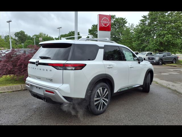 2025 Nissan Pathfinder Platinum
