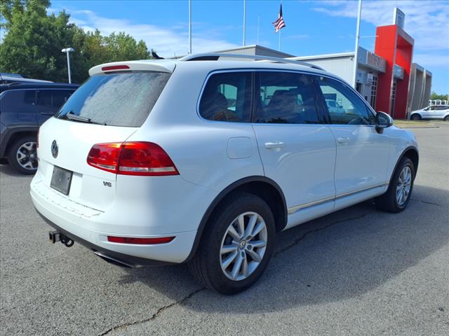 2014 Volkswagen Touareg V6 Sport
