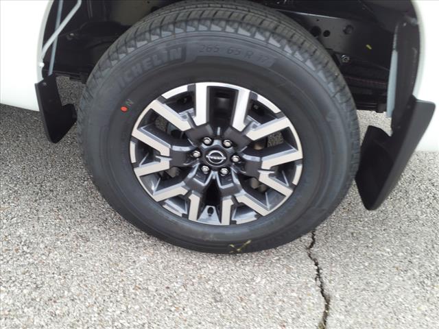 2025 Nissan Frontier SL