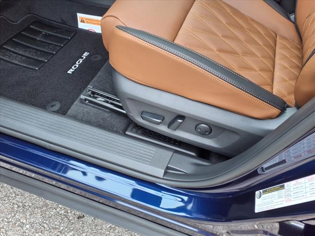 2025 Nissan Rogue Platinum
