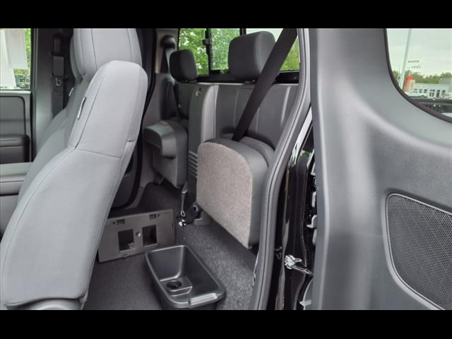 2025 Nissan Frontier S