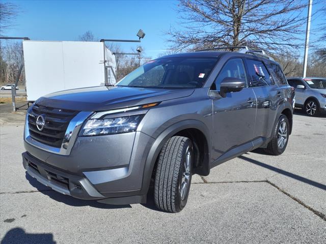 2024 Nissan Pathfinder SL