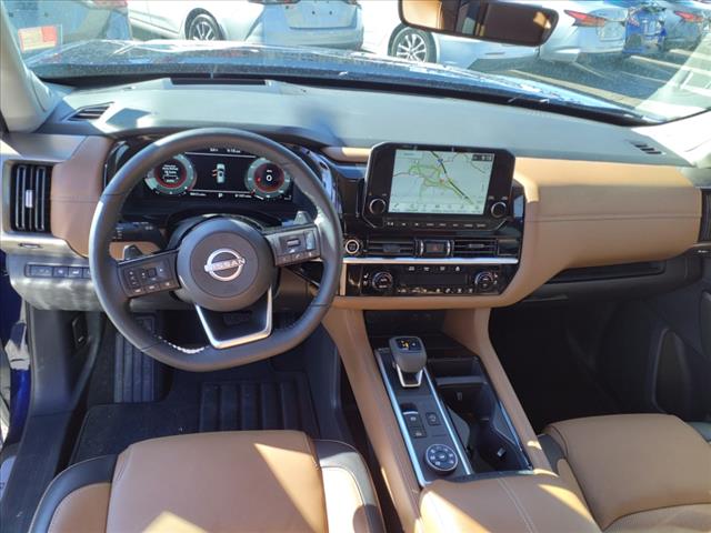 2024 Nissan Pathfinder Platinum