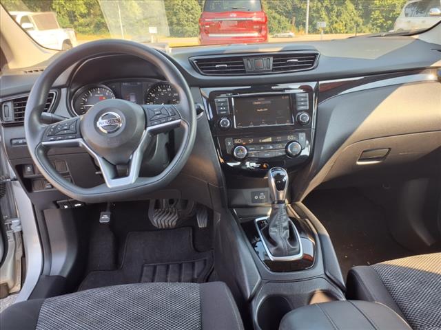 2020 Nissan Rogue Sport SV