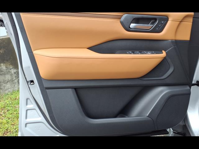 2025 Nissan Armada SL
