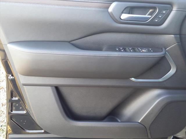 2025 Nissan Armada Platinum